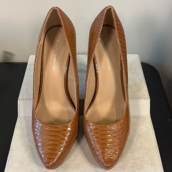 BCBGeneration Women's Penni Platform Pump Stiletto, brown, size 11, NWOT - Picture 8 of 10
